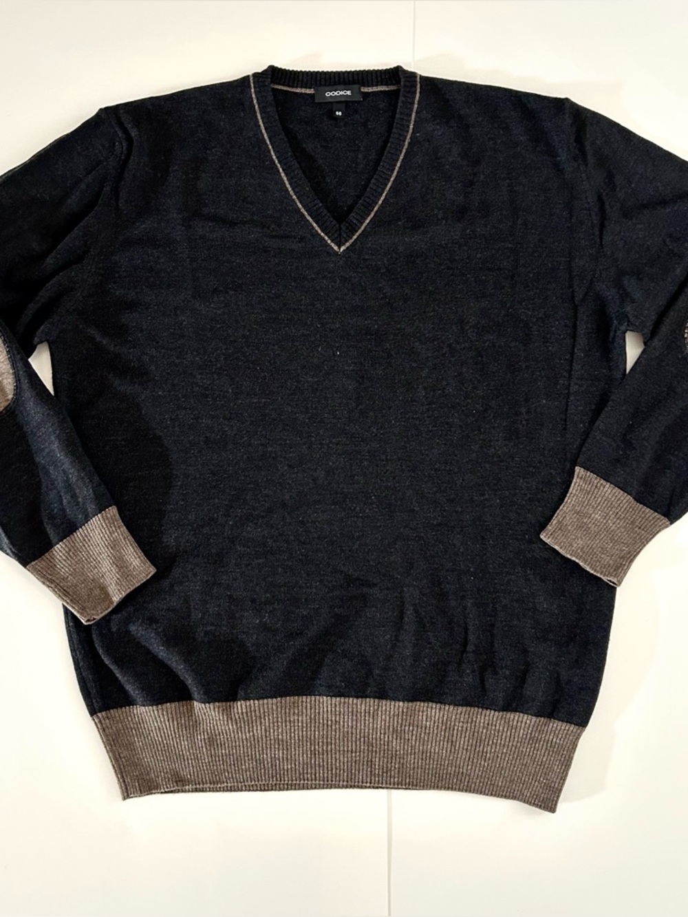 Codice 50% Merino Wool V-Neck Lightweight Sweater - Size XL - Mens